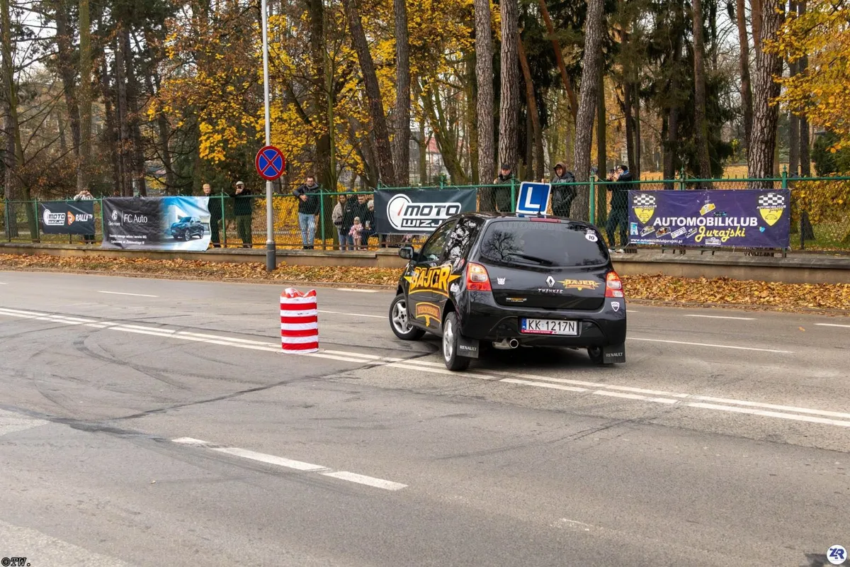 Extreme track driving